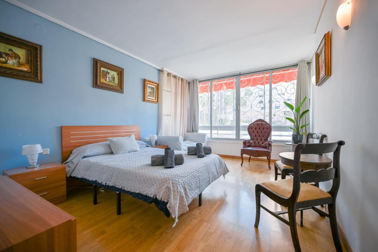 Beautiful Parque Loix 4 Bedroom Apartment Shared Pool, Tennis Court Benidorm Ngoại thất bức ảnh