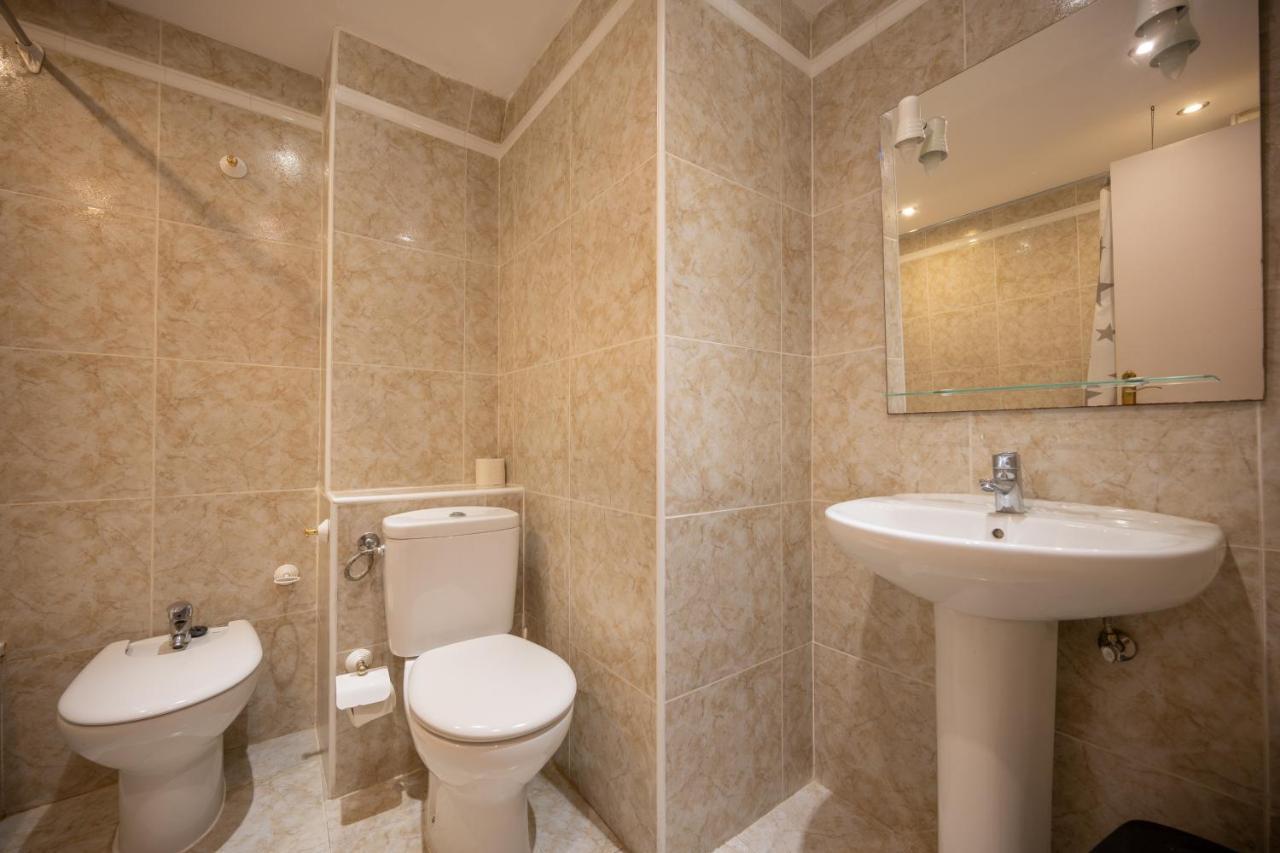 Beautiful Parque Loix 4 Bedroom Apartment Shared Pool, Tennis Court Benidorm Ngoại thất bức ảnh